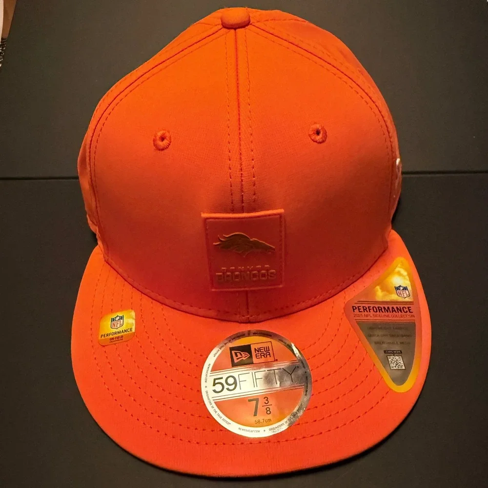 New Era Denver Broncos Hat Men 7 3/8 Orange New 2025 NFL Sideline 59FIFTY Fitted